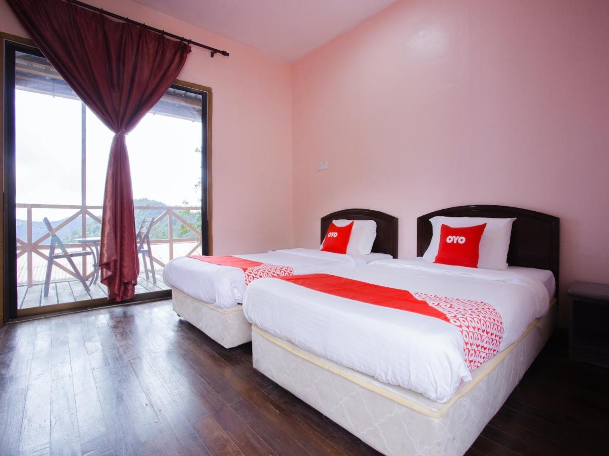 โอโย 90111 แฮปปี้ การ์เด้น Hotel Tenompok ภายนอก รูปภาพ